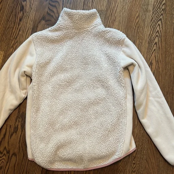 Zella Fleece and Faux Shearling 1/4-zip Pullover. Size medium - Picture 6 of 7